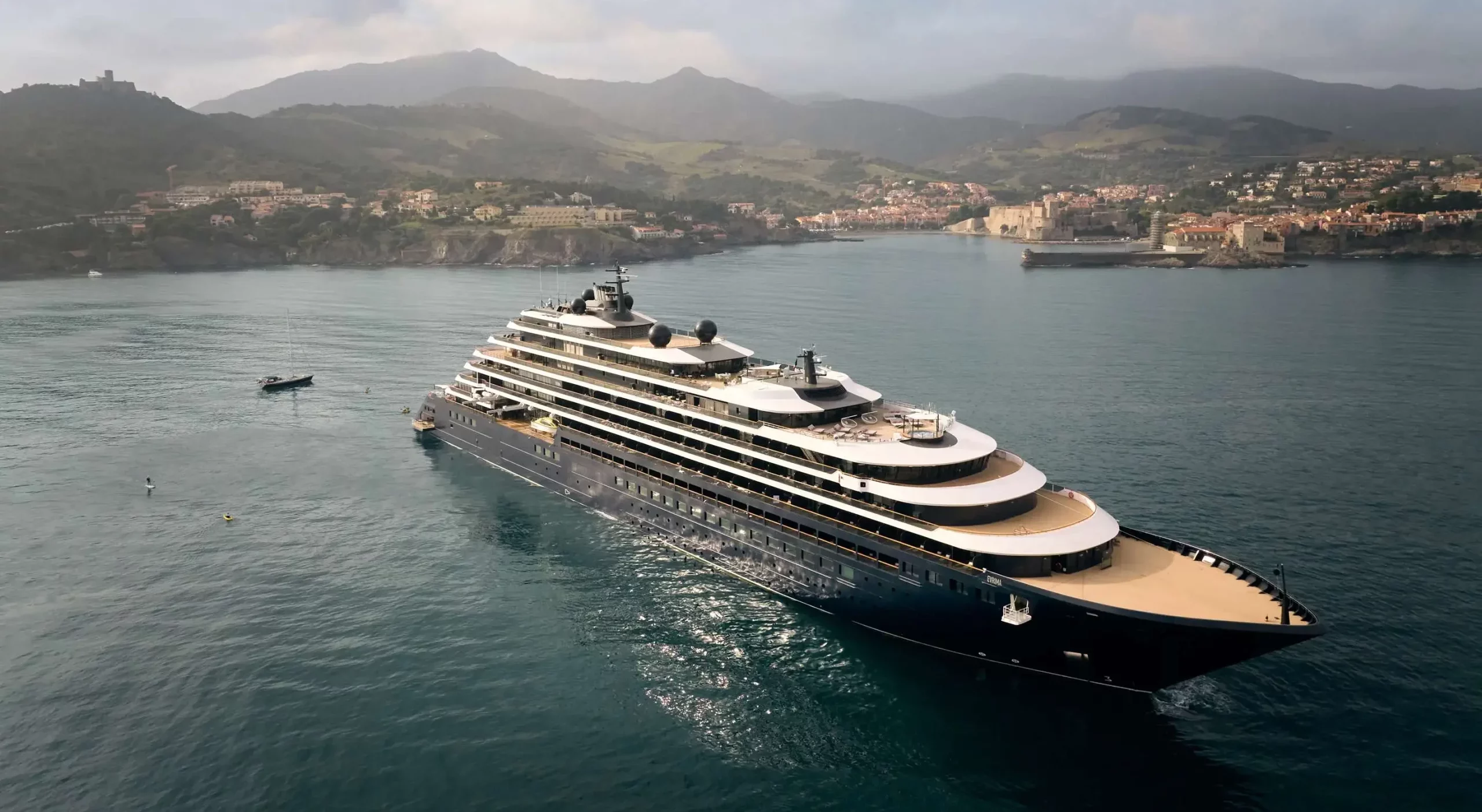 The Ritz Carlton Yacht Collection 麗思卡爾頓遊艇系列