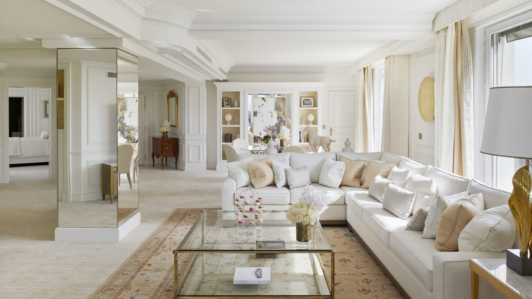 Eiffel Tower Suite 1