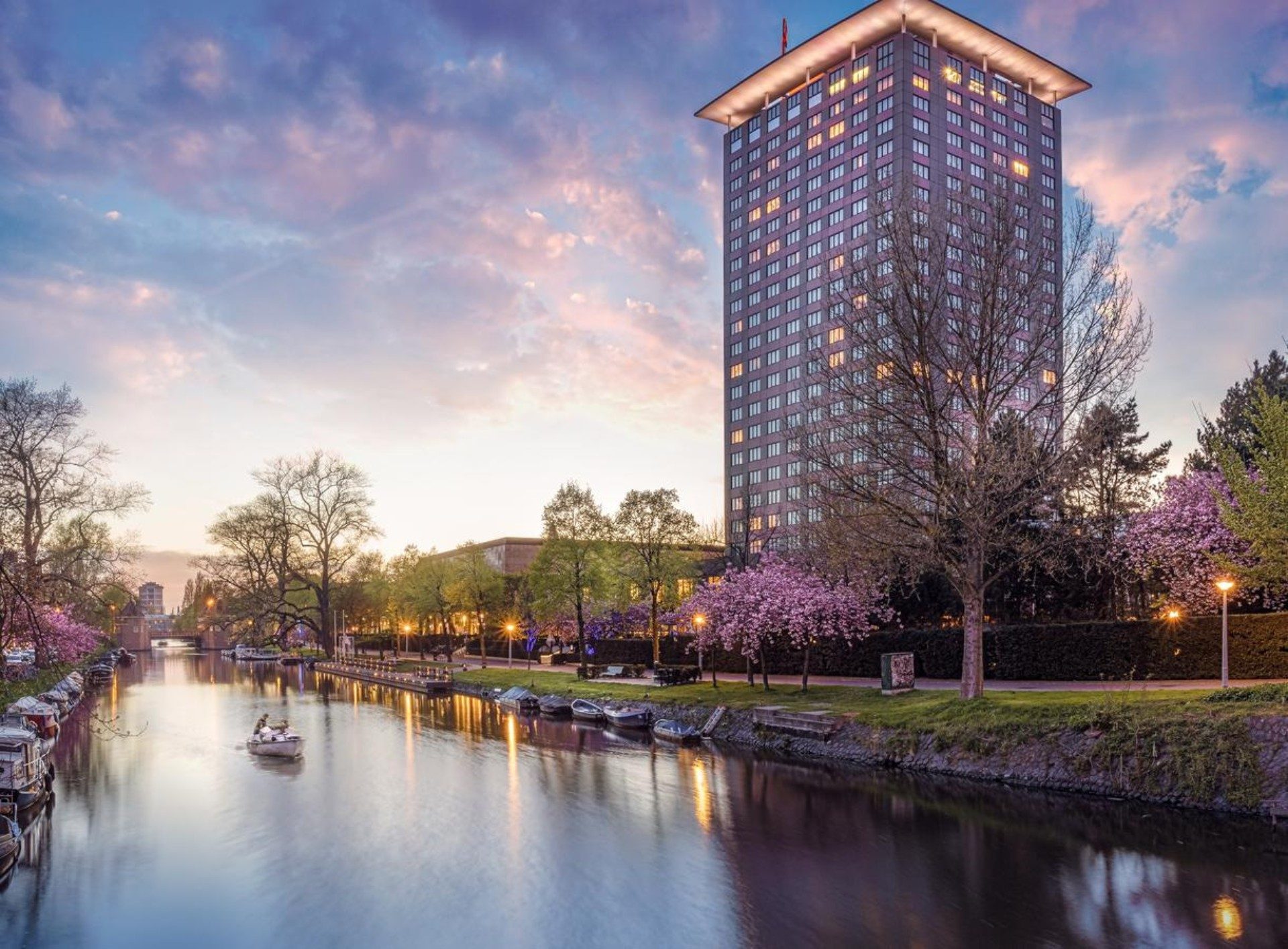 building-hotel-okura-amsterdam