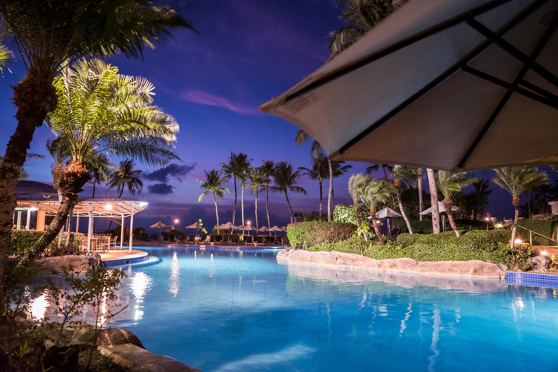 Hyatt-Regency-Guam-P224-Pool-Dusk