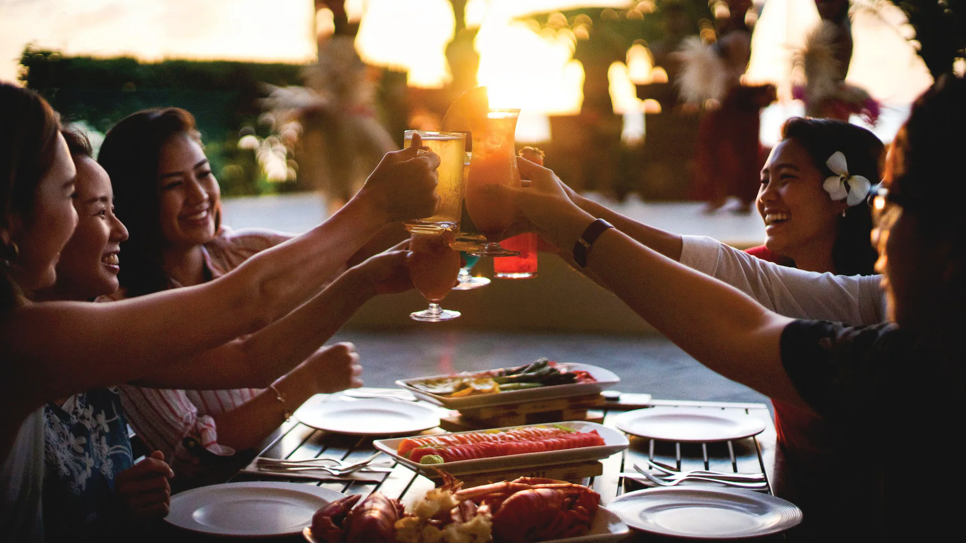 Hyatt-Regency-Guam-P345-Breezes-Restaurant.16x9