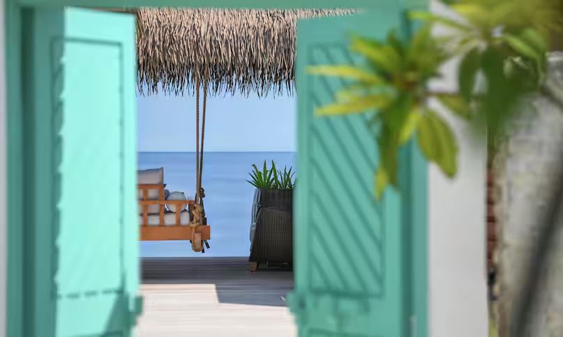 19.-reef-villa-entrance