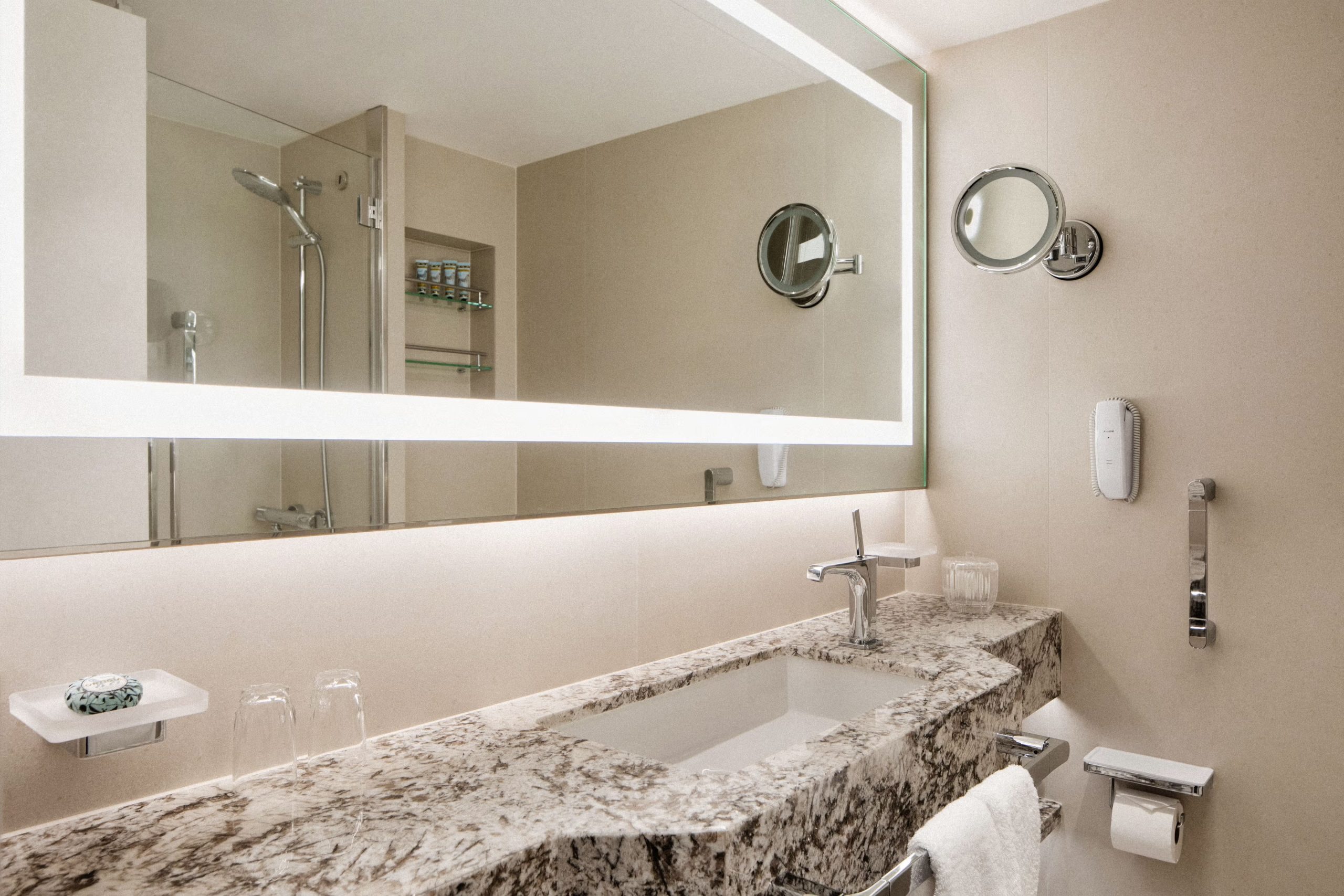 DOUBLE GUEST ROOM WITH OCEAN VIEW : VERANDA