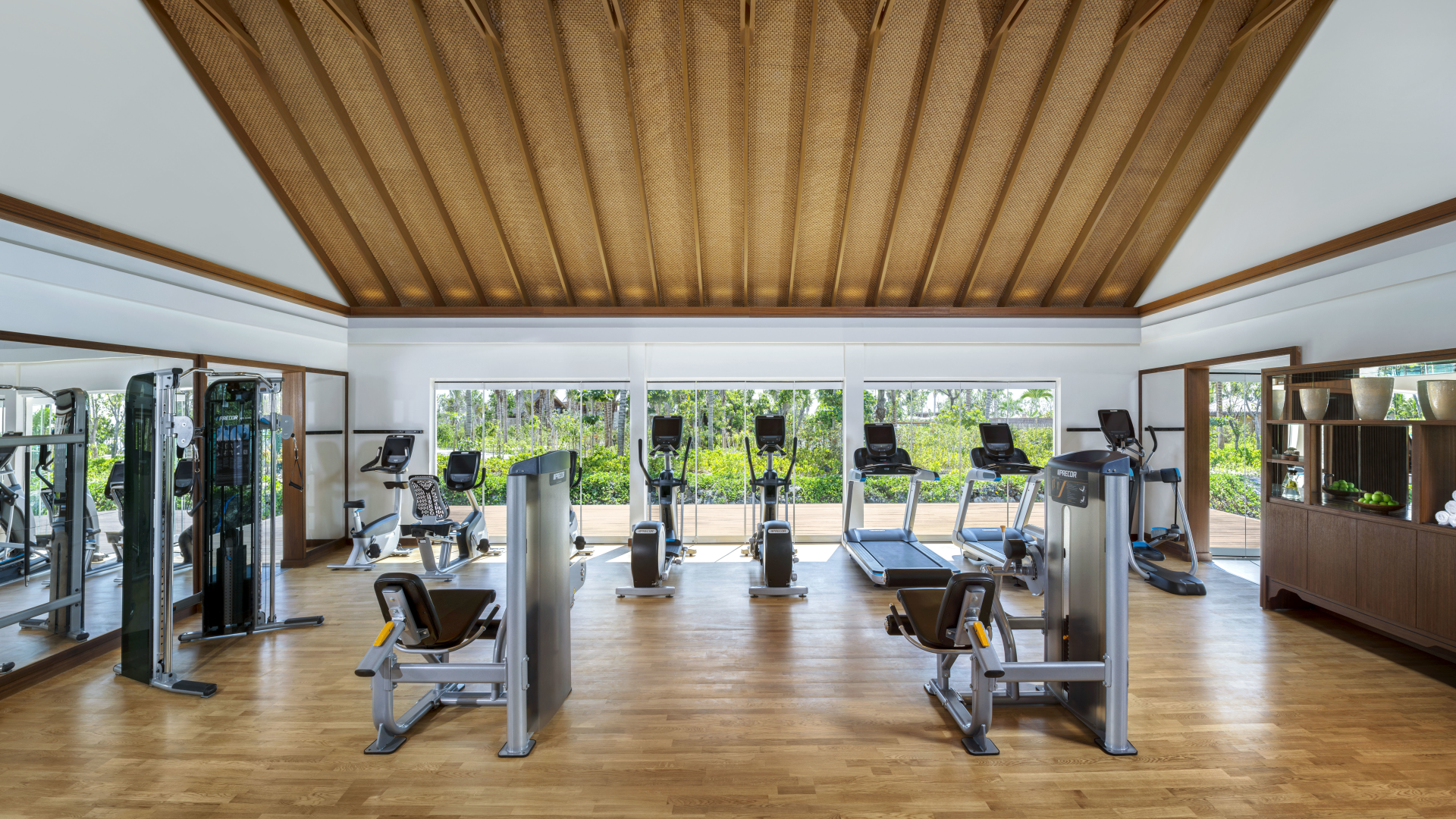 Fitness_center-1920x1080