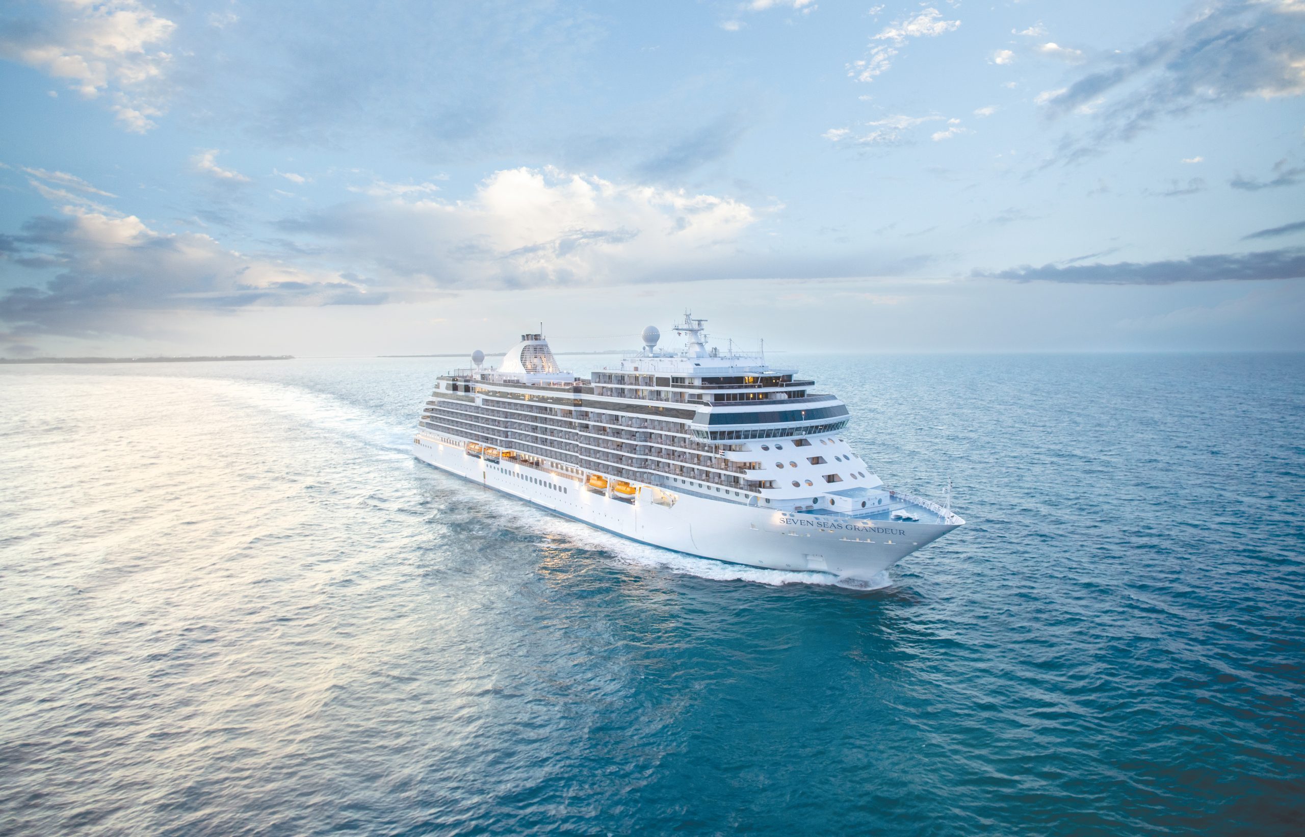 麗晶七海尚逸號 Seven Seas Grandeur：穿越大西洋的文化與海島傳奇之旅