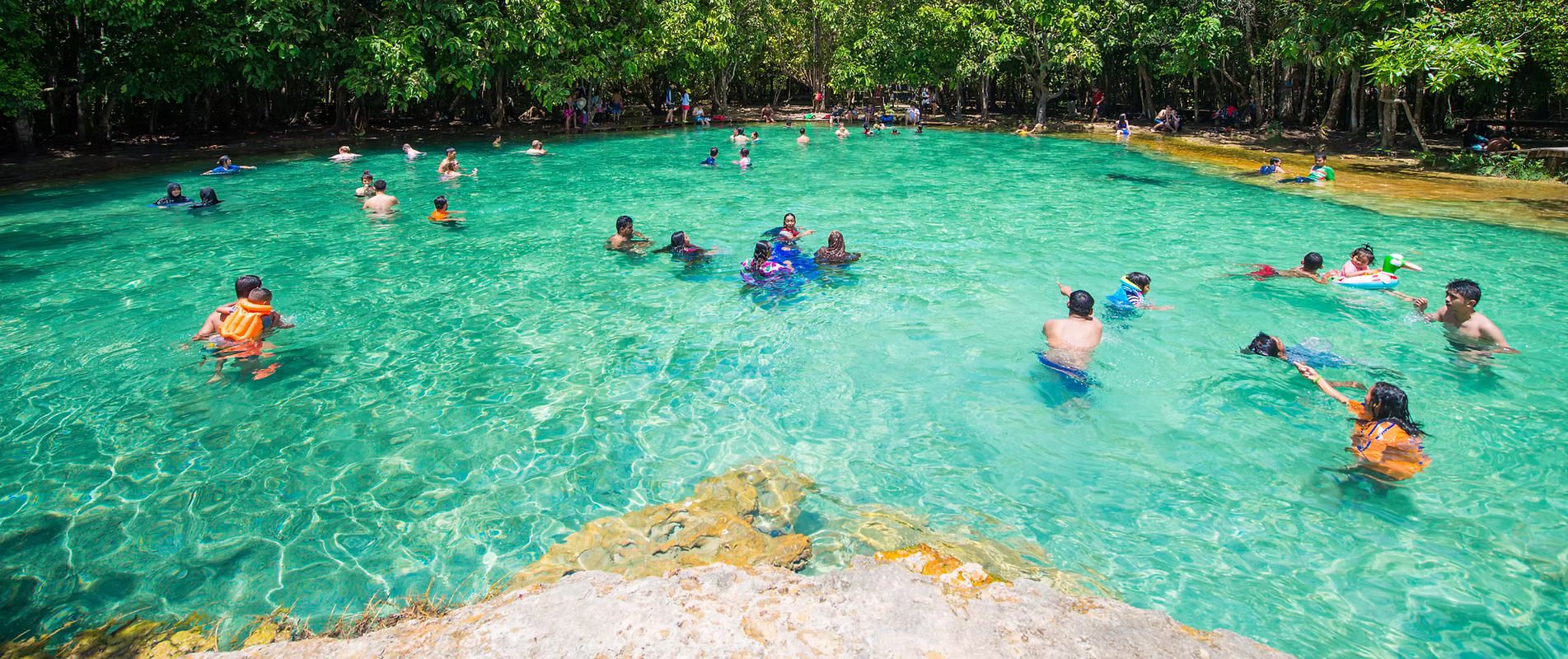 Emerald Pool Hot Spring