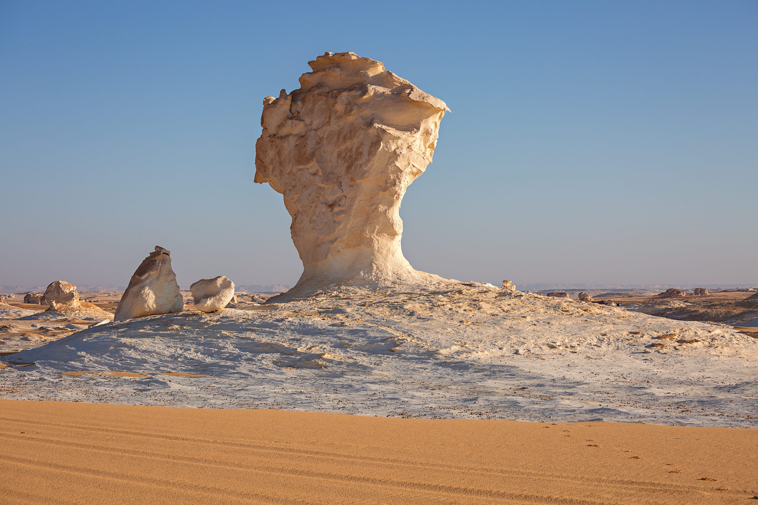 Black,And,White,Desert,At,Sunrise.,Bahariya.,Egypt