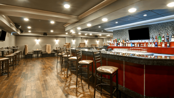 CHATEAU NOVA YELLOWKNIFE