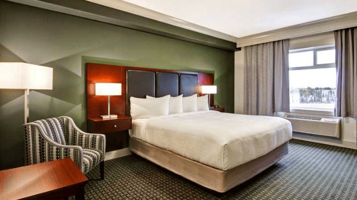 CHATEAU NOVA YELLOWKNIFE