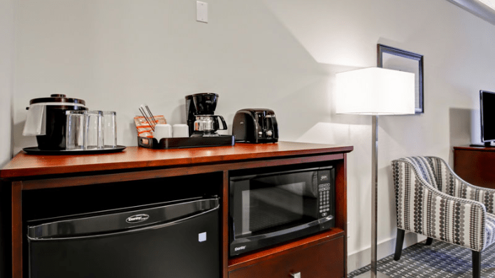 CHATEAU NOVA YELLOWKNIFE