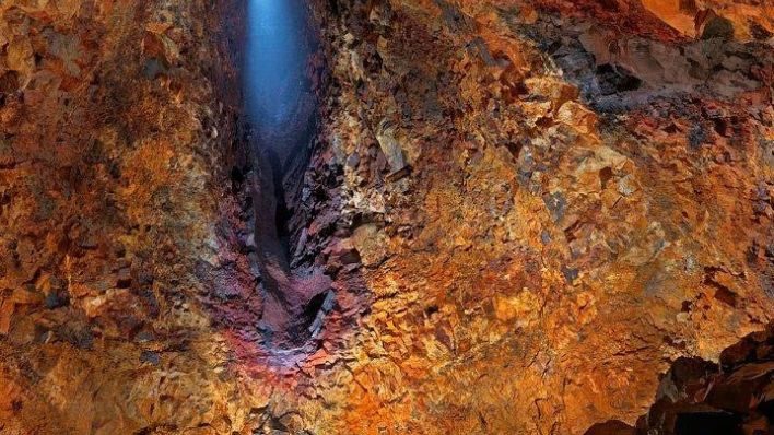 瑟利赫努卡吉格爾火山
