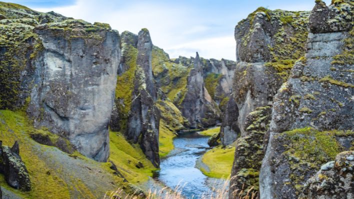 羽毛河峽谷Fjaðrárgljúfur