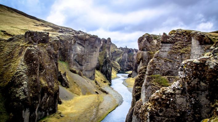 羽毛河峽谷Fjaðrárgljúfur