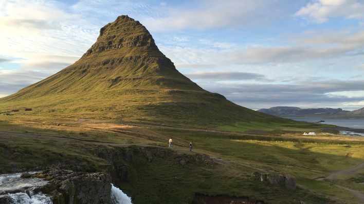 教堂山（Kirkjufell）