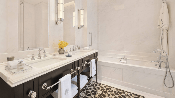 Studio Suite King-Bath