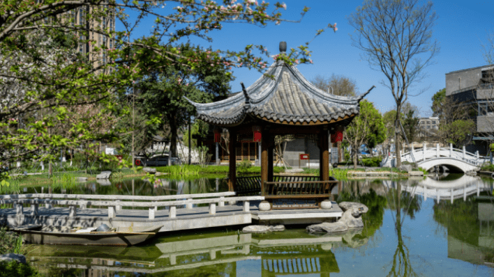 鐵像寺水街
