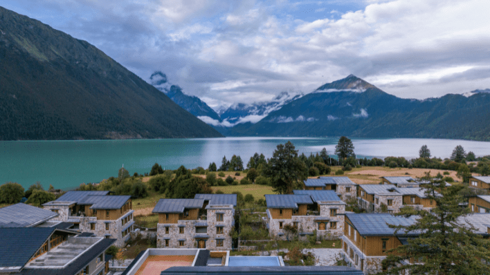松贊巴松措林卡