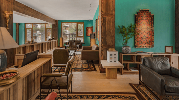 松贊巴松措林卡