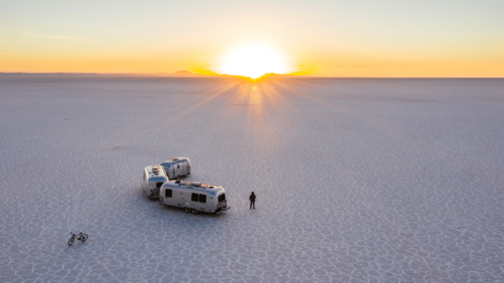 crillon tours camper