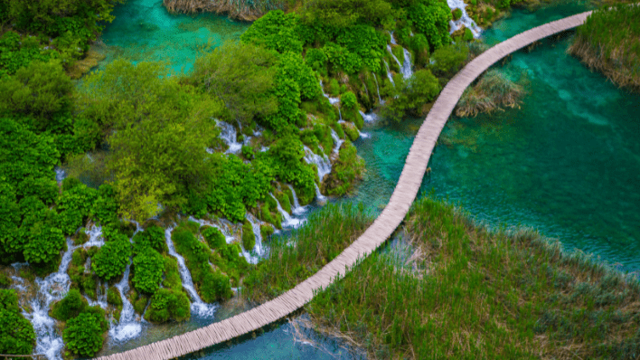 十六湖國家公園