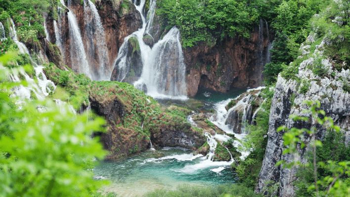 十六湖國家公園