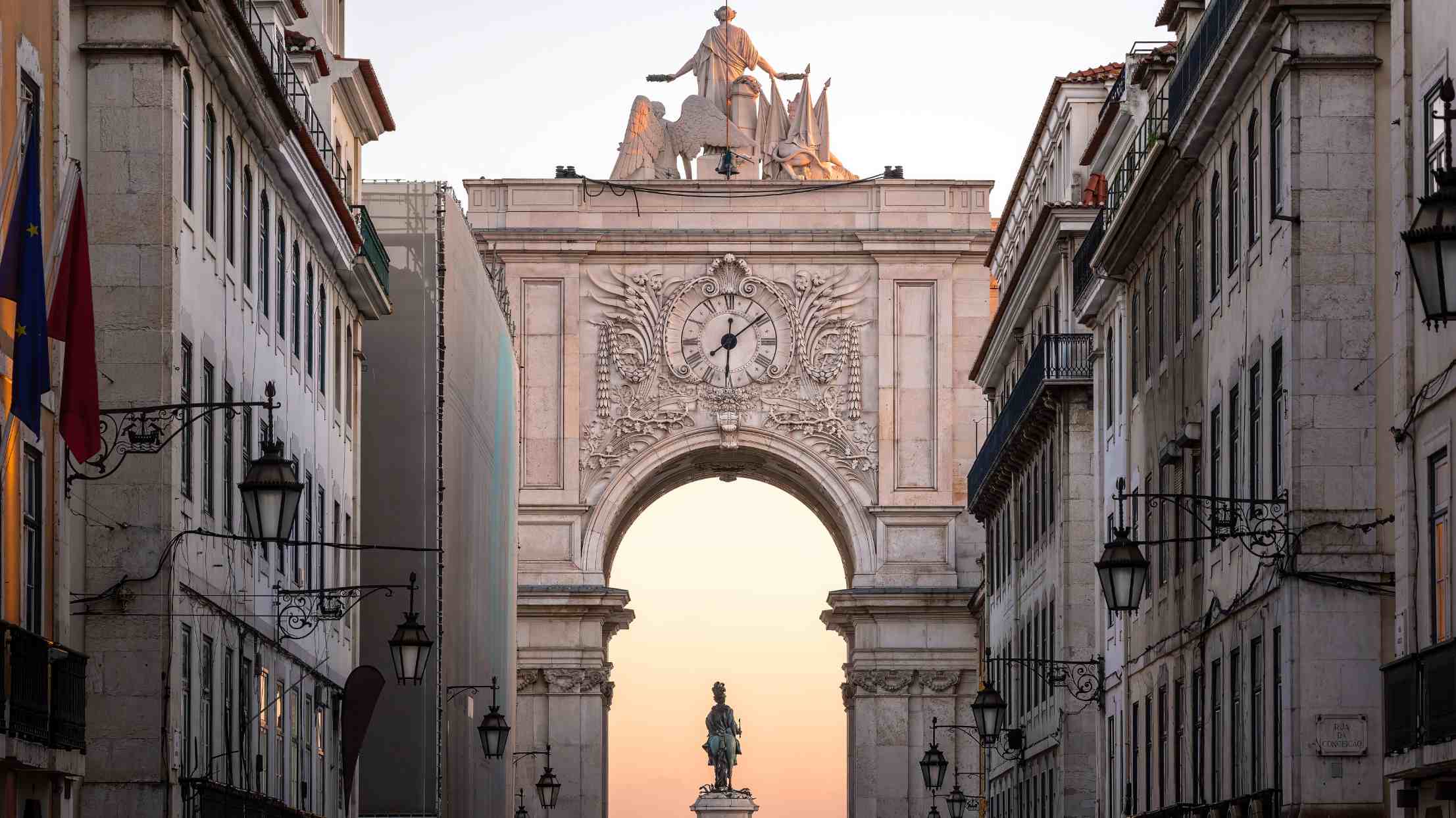 奧古斯塔商業街與拱門